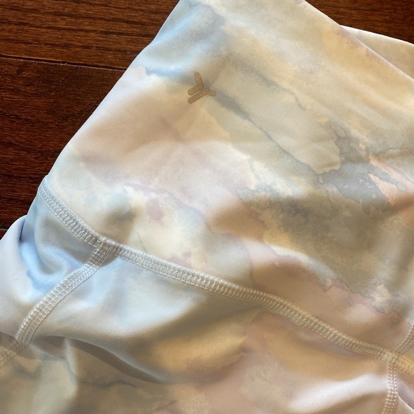 Old Navy Bike Shorts - Picture 3 of 4